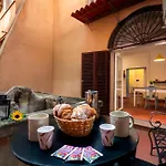 דירה Number Five In Trastevere